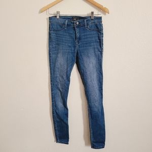 Abercrombie & Fitch Blue Jeans